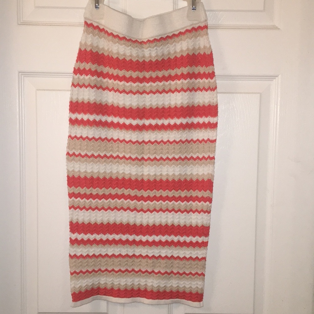 Two-piece skirt set